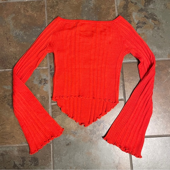 NWOT UO Silence + Noise Tatianna Off the Shoulder Ribbed Sweater - Picture 4 of 5